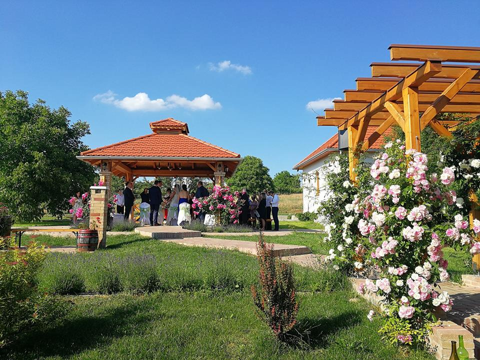 Esküvői helyszín Pest megyében, Monoron