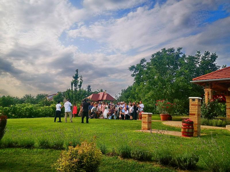 Esküvő a KultPincében