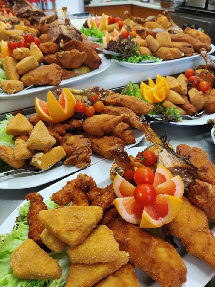 Esküvői menü, réntott és sült húsok