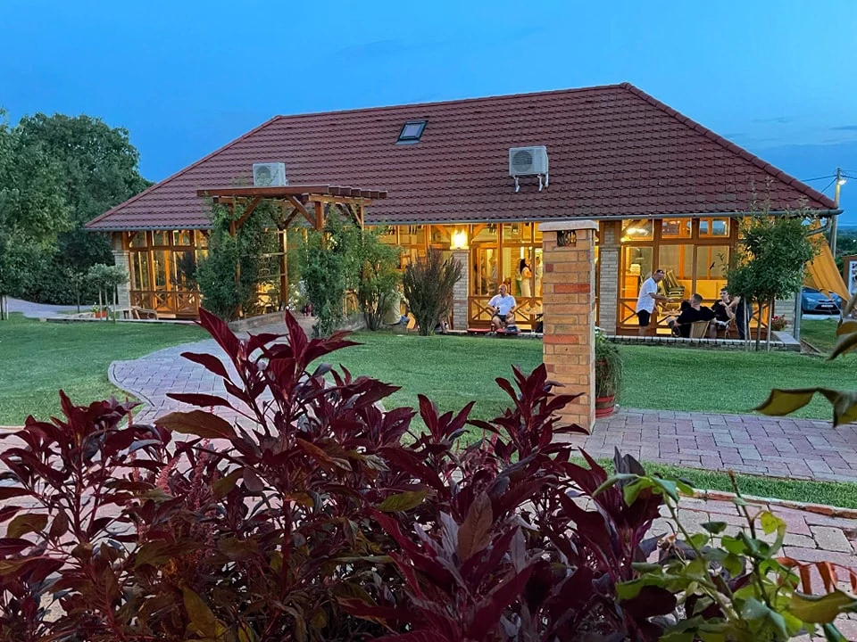 Születésnapi parti a KultPincében