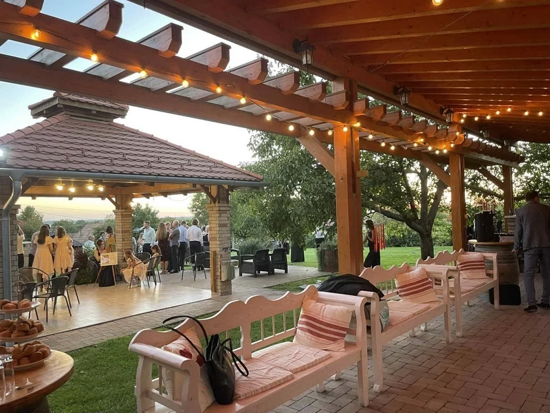 Szeptemberi esküvők a Kultpincében