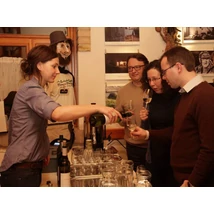 Borkóstoló, borest meghívott vendég borászokkal, kultpince borai, Csendes dűlő szőlőbirtok