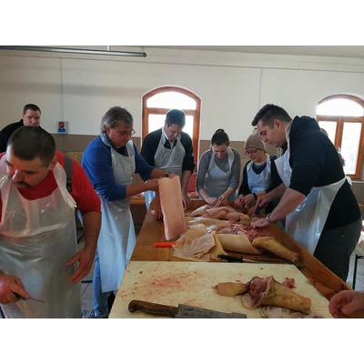 disznóvágás, a disznó feldolgozása