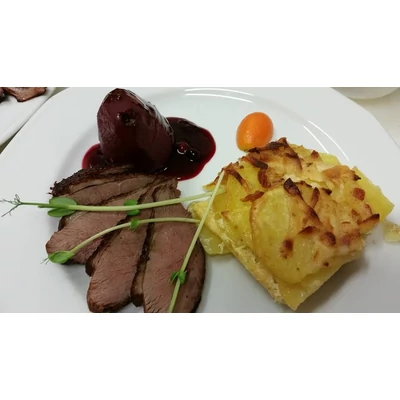 Esküvői menü a KultPincében