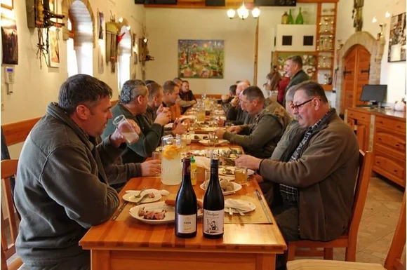 Vadászok a KultPincében