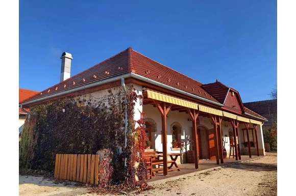 Csapatépítő közös főzés és csapatjáték a KultPincében, galéria