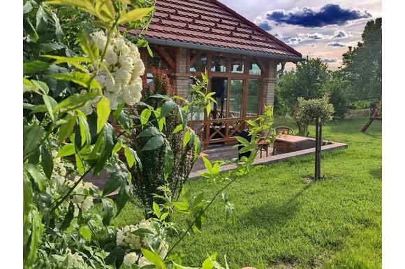 Májusi esküvő a KultPincében, Brigi és Attila, galéria