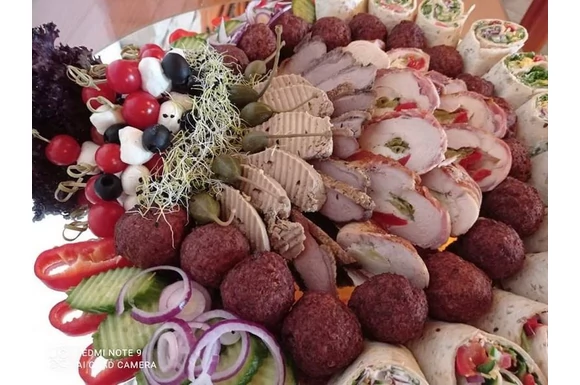 Hidegtálak, hétvégi gasztroélmény a KultPincétől