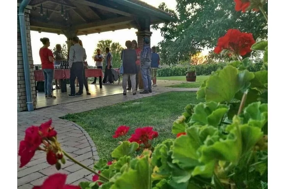 KertMozi Megyeri-Hanti borkokkal, galéria