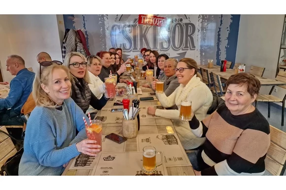 Csapatot épített a KultPince csapata