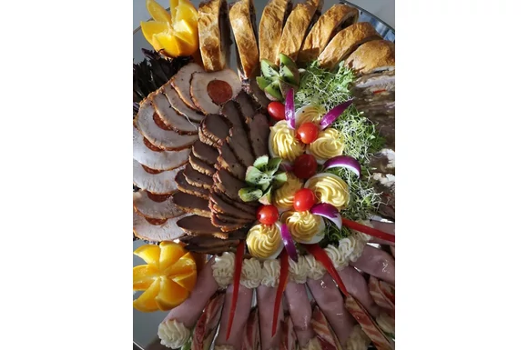 Egy születésnap hidegtálai