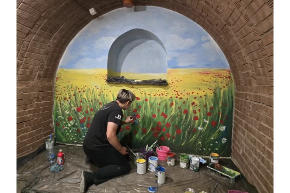 Illés Márta festménye a Strázsahegyi Napocska Vendégház pincéjében