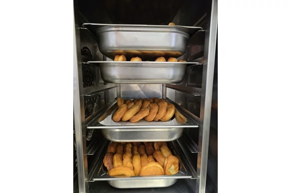 Fánkfaló képei 2026